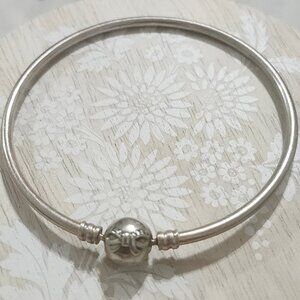 Pandora Sterling Silver Bow CZ Bangle Charm Bracelet 8.5 in